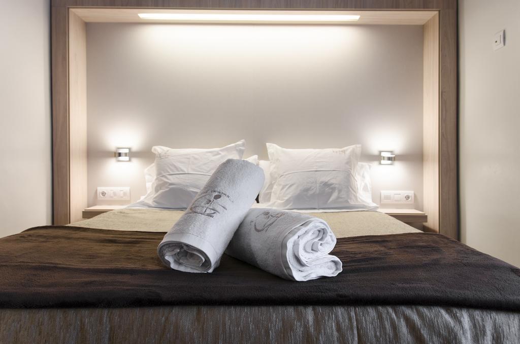 La Trobada Hotel Boutique Рипол Стая снимка
